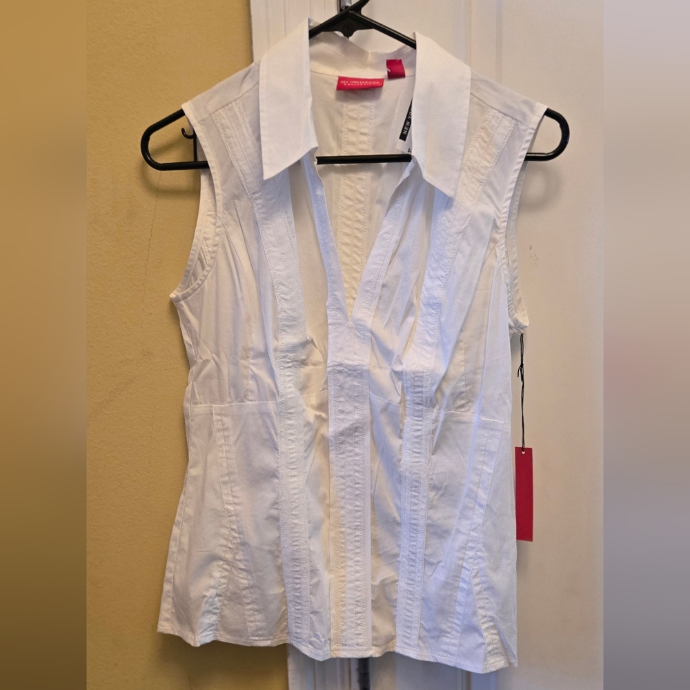 New York & Company White Fitted Button Down Blouse